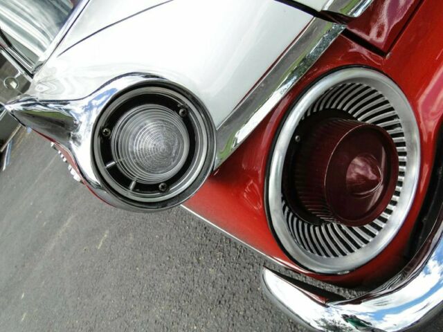 Ford Fairlane 1959 image number 19