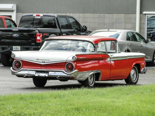 Ford Fairlane 1959 image number 9