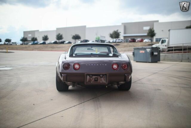 Chevrolet Corvette 1974 image number 6