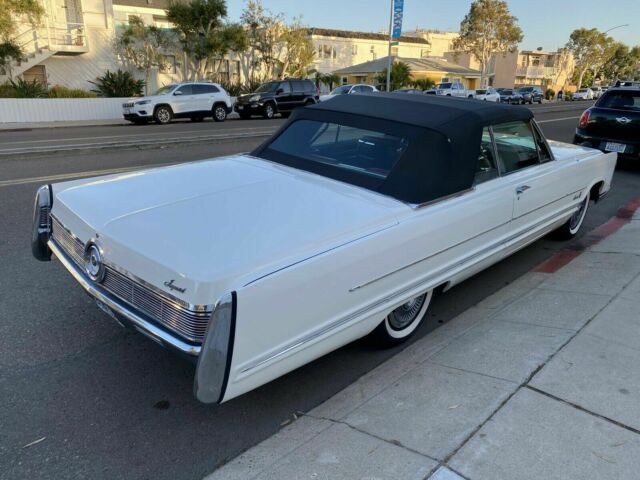 Chrysler Imperial Crown 1967 image number 31