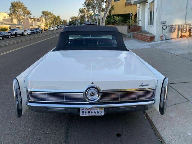 Chrysler Imperial Crown 1967 image number 5