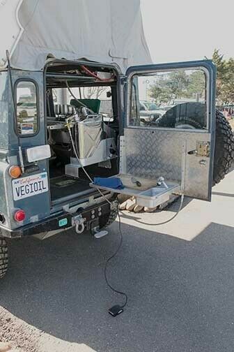 Land Rover Defender 1972 image number 9