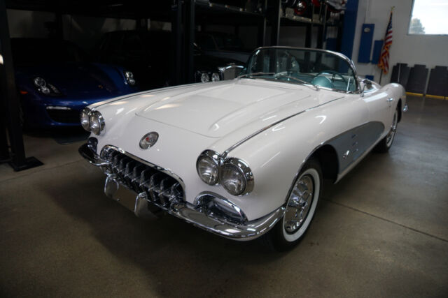 Chevrolet Corvette 283/270HP 2x4V V8 4 spd Convertible 1958 image number 24