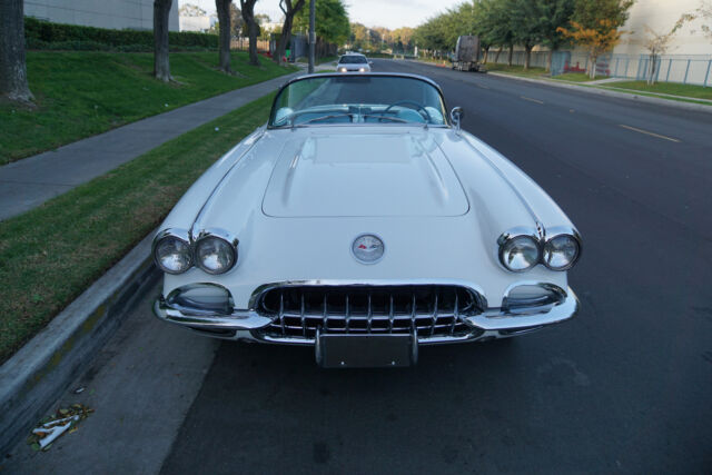 Chevrolet Corvette 283/270HP 2x4V V8 4 spd Convertible 1958 image number 32