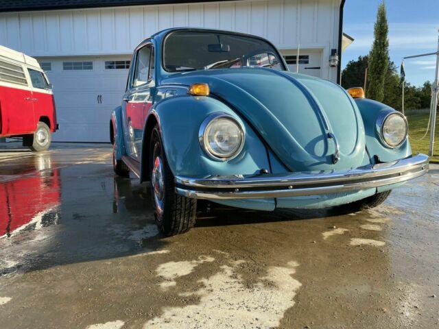 Volkswagen Beetle 1972 image number 1