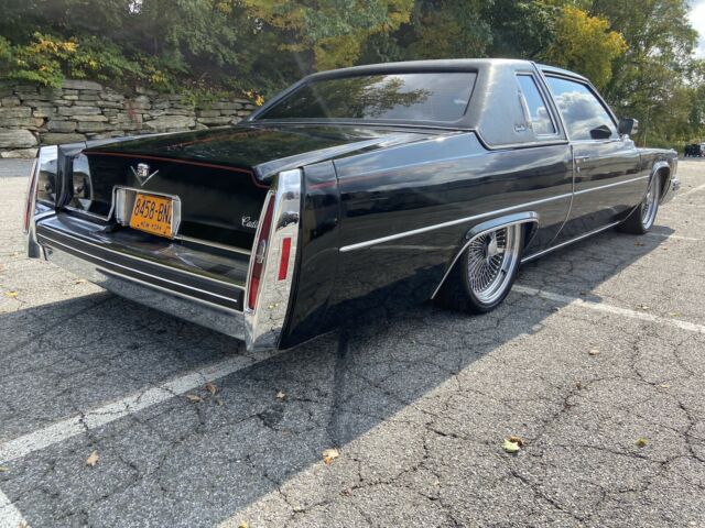 Cadillac DeVille Coupe 1979 image number 8