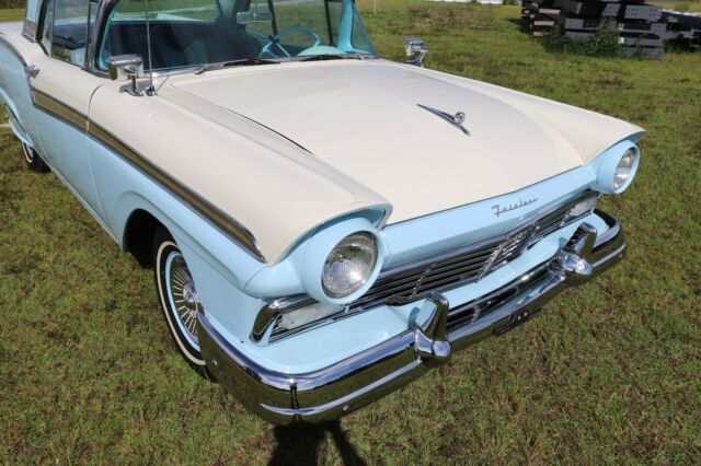 Ford Fairlane 1957 image number 4