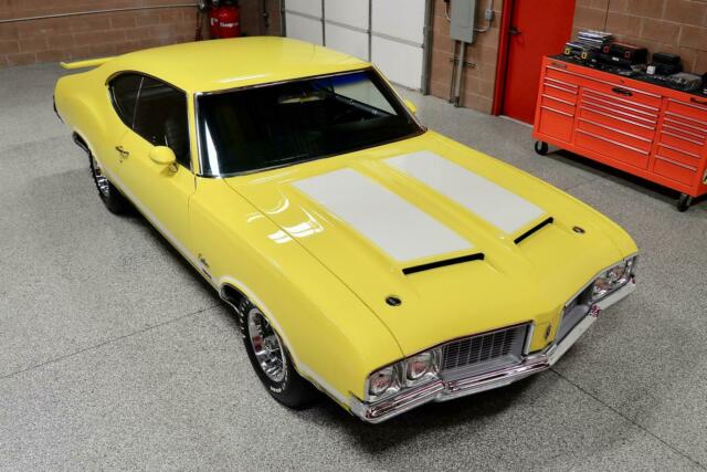 Oldsmobile Cutlass W31 1970 image number 1