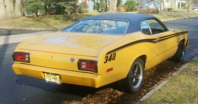 Plymouth Duster 1973 image number 1