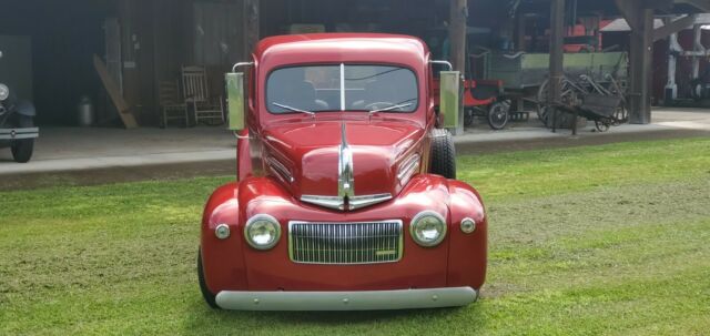 Ford F-100 1946 image number 2