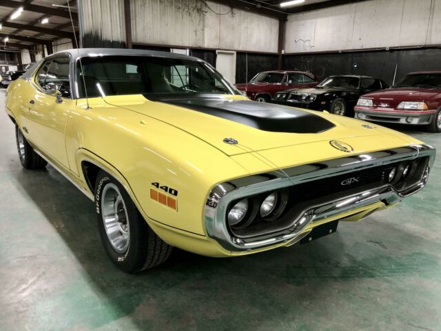 Plymouth GTX 1971 image number 30