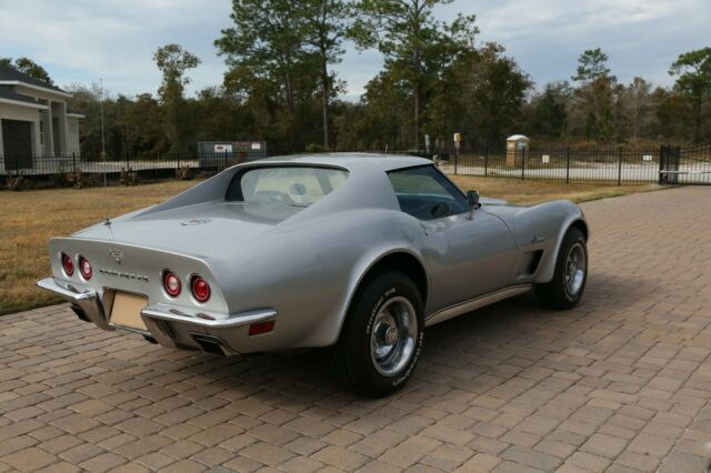 Chevrolet Corvette 1973 image number 23