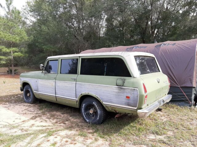 International Harvester 100 1973 image number 0