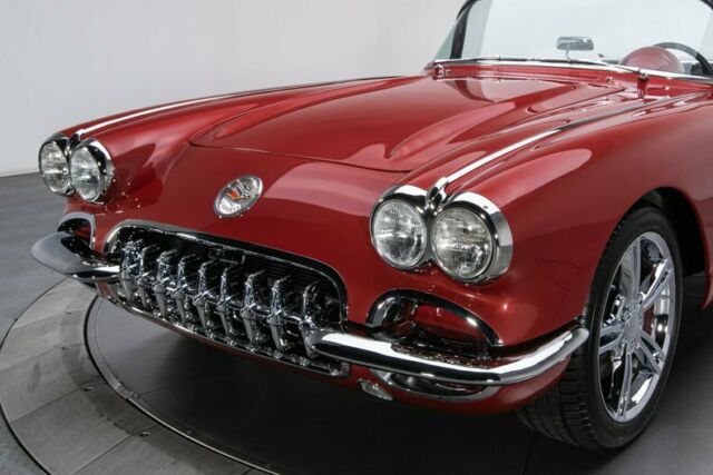 Chevrolet Corvette 1960 image number 18