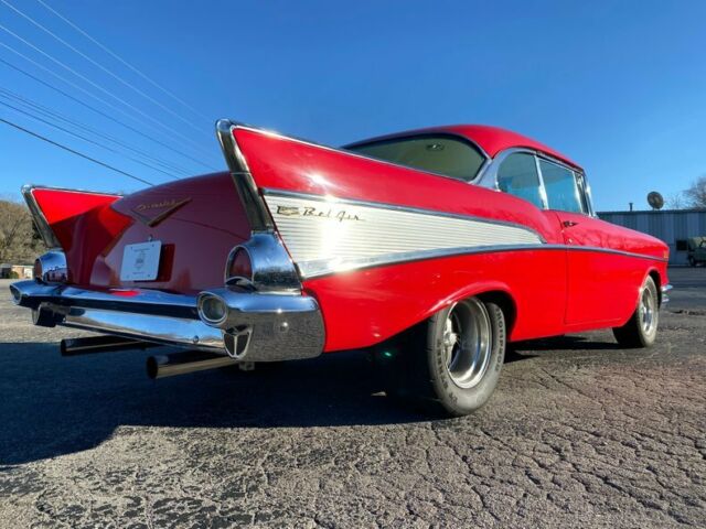 Chevrolet Bel Air/150/210 1957 image number 32