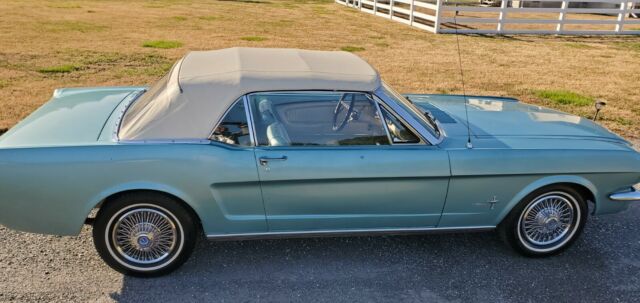 Ford Mustang 1966 image number 32