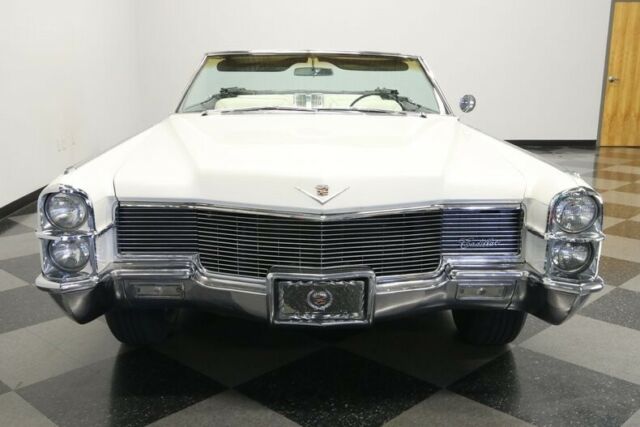 Cadillac DeVille 1965 image number 19