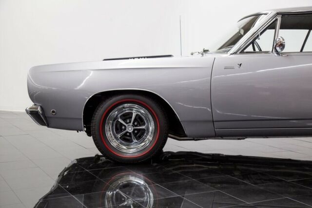 Plymouth Road Runner 1968 image number 12