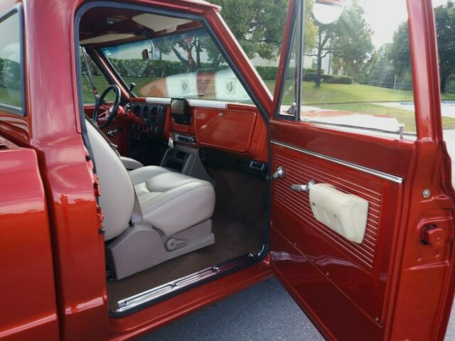 Chevrolet C-10 1969 image number 18