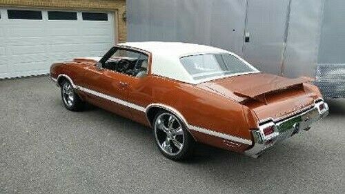 Oldsmobile Cutlass 1971 image number 3