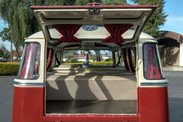 Volkswagen Bus/Vanagon 1967 image number 33