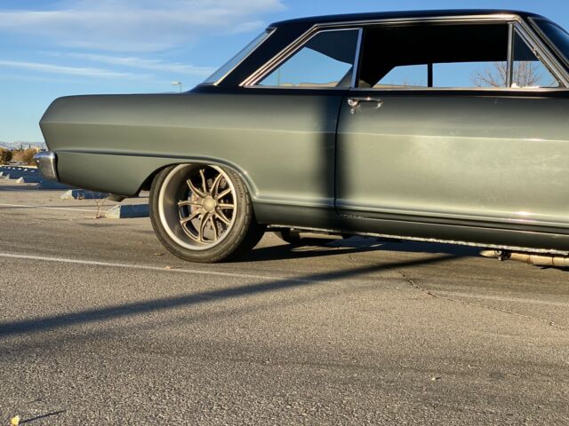 Chevrolet Chevy II 1962 image number 8