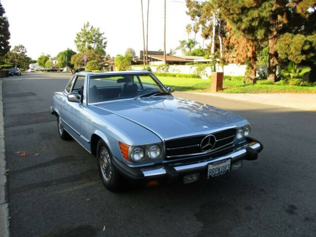 Mercedes-Benz SL-Class 1979 image number 10