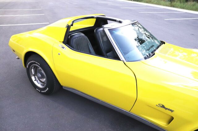 Chevrolet Corvette 1976 image number 46