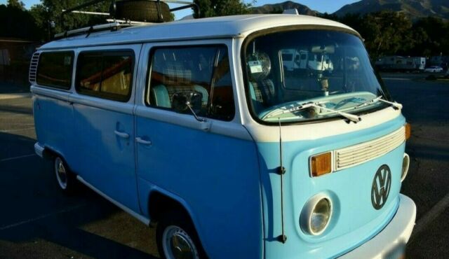 Volkswagen Bus/Vanagon 1973 image number 1