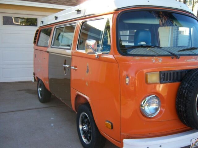 Volkswagen Bus/Vanagon 1974 image number 37