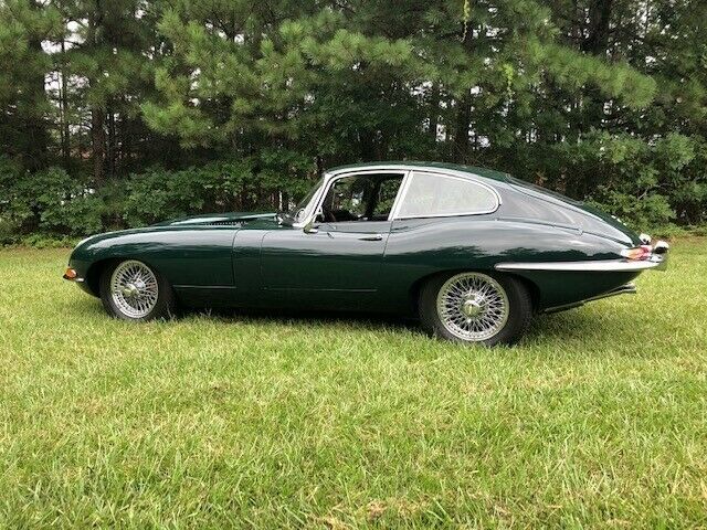 Jaguar E-Type 1968 image number 26