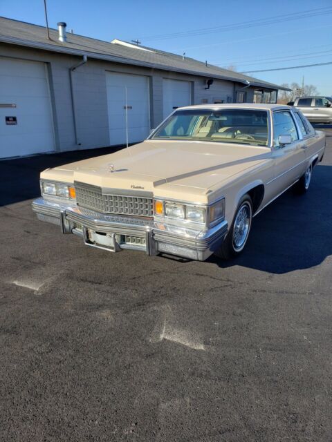 Cadillac Coupe 1978 image number 0