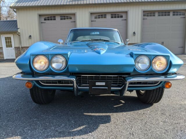 Chevrolet Corvette 1966 image number 1