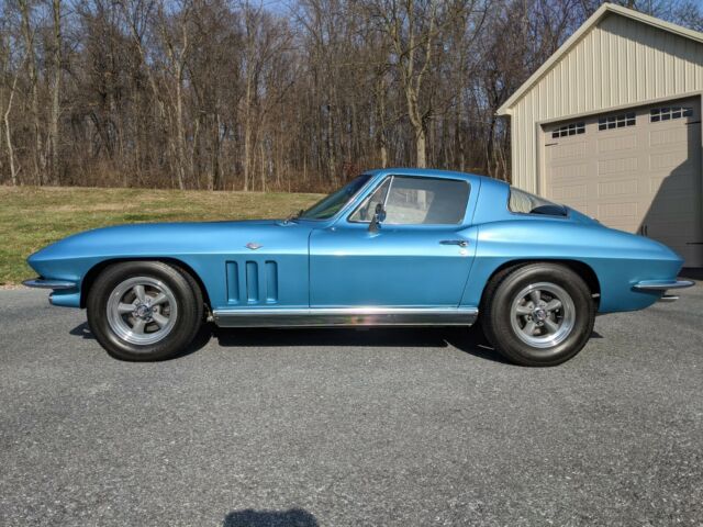 Chevrolet Corvette 1966 image number 26