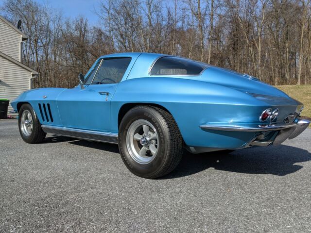 Chevrolet Corvette 1966 image number 27