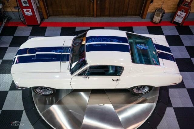 Ford Mustang 1968 image number 13