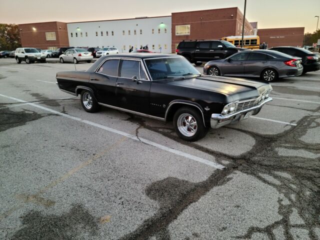 Chevrolet Impala 1965 image number 0