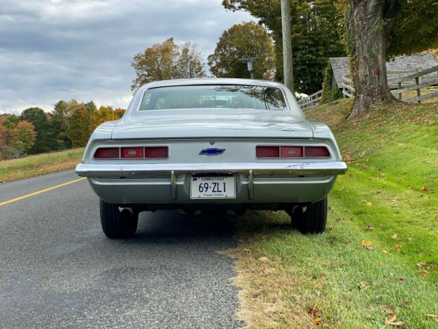 Chevrolet Camaro 1969 image number 2