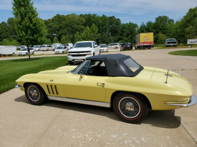 Chevrolet Corvette 1966 image number 7