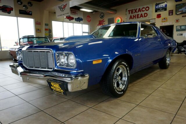 Ford Torino 1975 image number 2