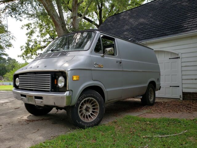 Dodge Street Van 1978 image number 0