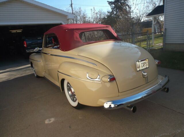 Ford convertible 1946 image number 1