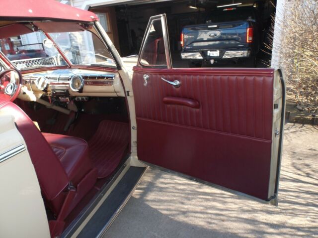 Ford convertible 1946 image number 6