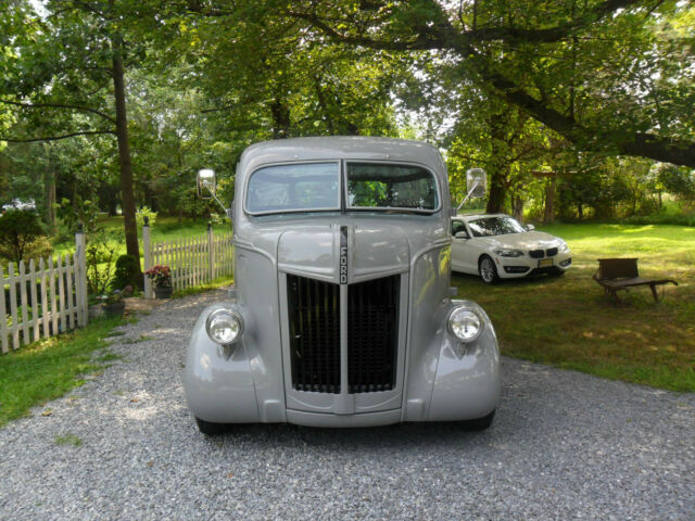 Ford 1 Ton Pickup 1941 image number 0