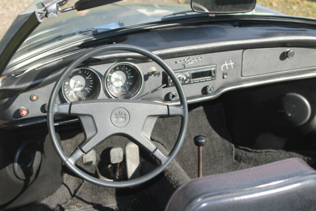 Volkswagen Karmann Ghia 1972 image number 29