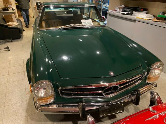 Mercedes-Benz SL-Class 1970 image number 25