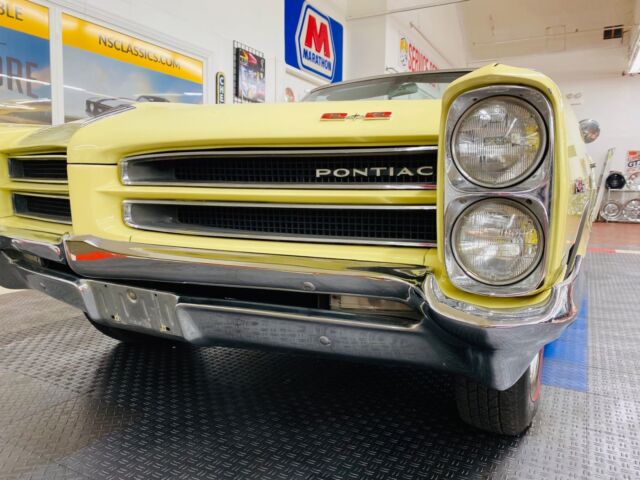 Pontiac 2+2 1966 image number 37