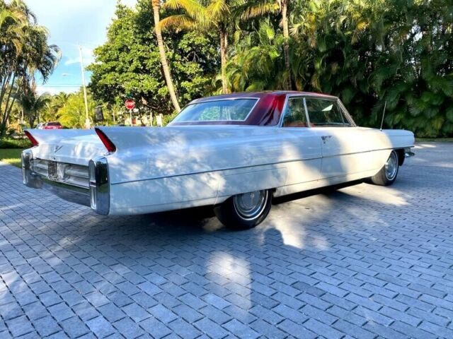 Cadillac DeVille 1963 image number 35