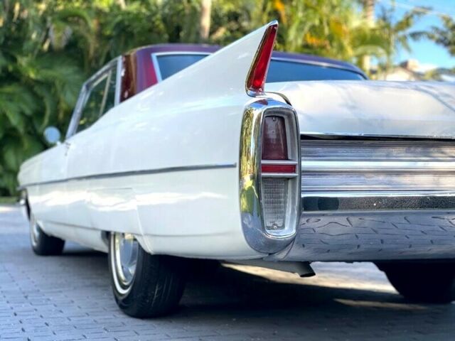 Cadillac DeVille 1963 image number 39