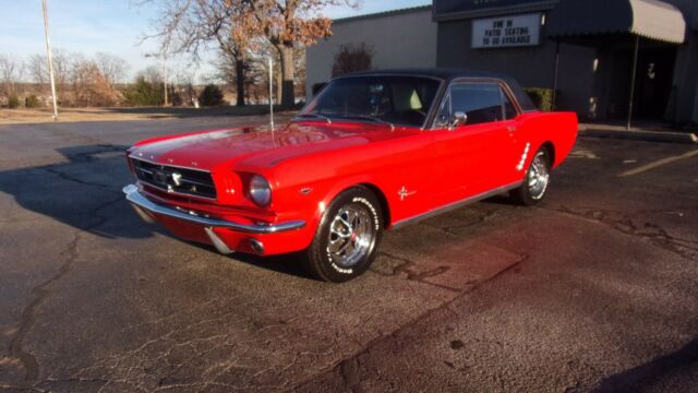 Ford Mustang 1964 image number 0